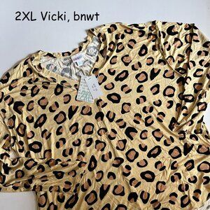 2XL Lularoe Vicki raw edge v-neck long-sleeve top, yellow animal print